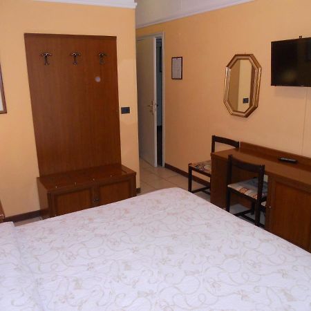 Hotel Salus Montecatini Terme Exterior foto